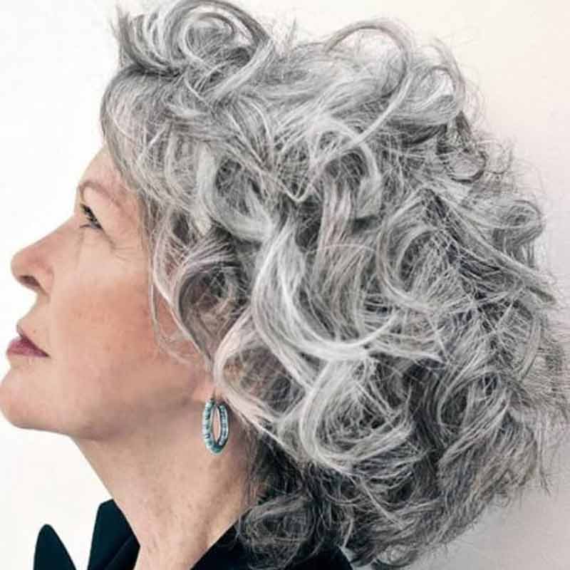 Kiểu tóc uốn tuổi 50 mang lại sự trẻ trung và mạnh mẽ. Với những hình ảnh liên quan đến kiểu tóc uốn tuổi 50, bạn sẽ tìm thấy nhiều ý tưởng đa dạng để phù hợp với phong cách của mình.