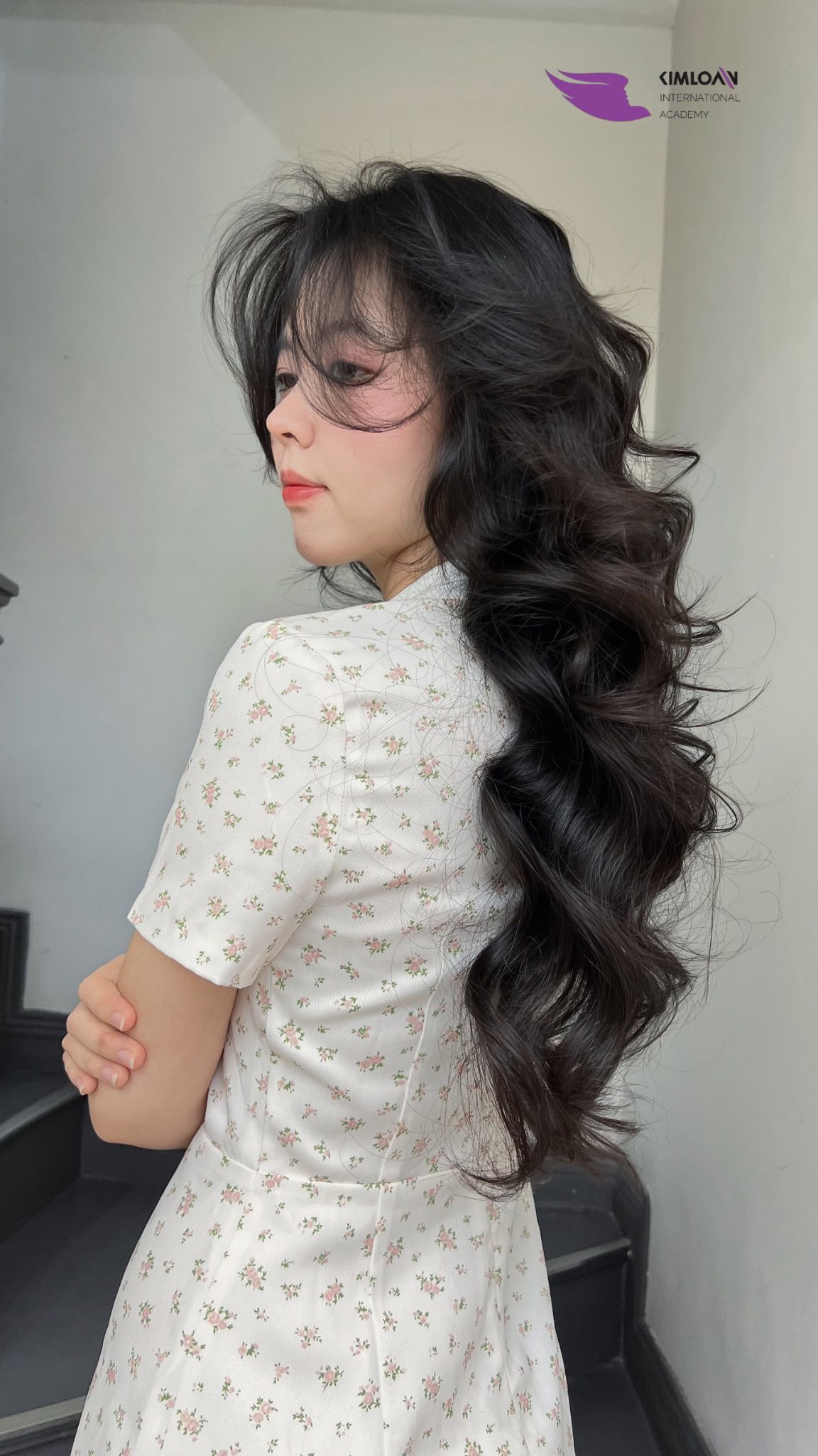 Xoăn Bung Lơi Đón Tết: Hóa Thân Thành "Nàng Thơ" Dịu Dàng & Cuốn Hút Tại Kim Loan Hair Salon 2