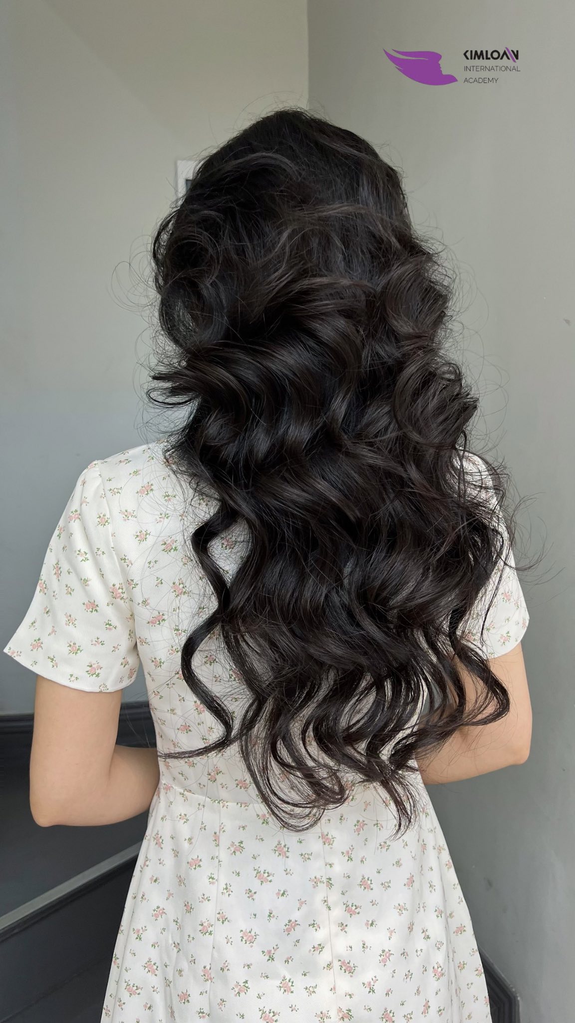 Xoăn Bung Lơi Đón Tết: Hóa Thân Thành "Nàng Thơ" Dịu Dàng & Cuốn Hút Tại Kim Loan Hair Salon 1