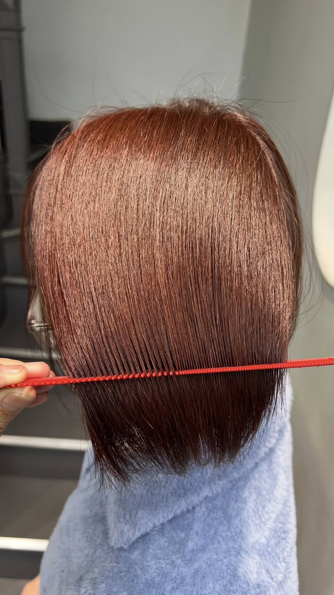 Nhuộm Tóc Ngắn Bóng Mượt: Bí Quyết "Đổi Màu Không Đổi Chất" Tại Kim Loan Hair Salon 2