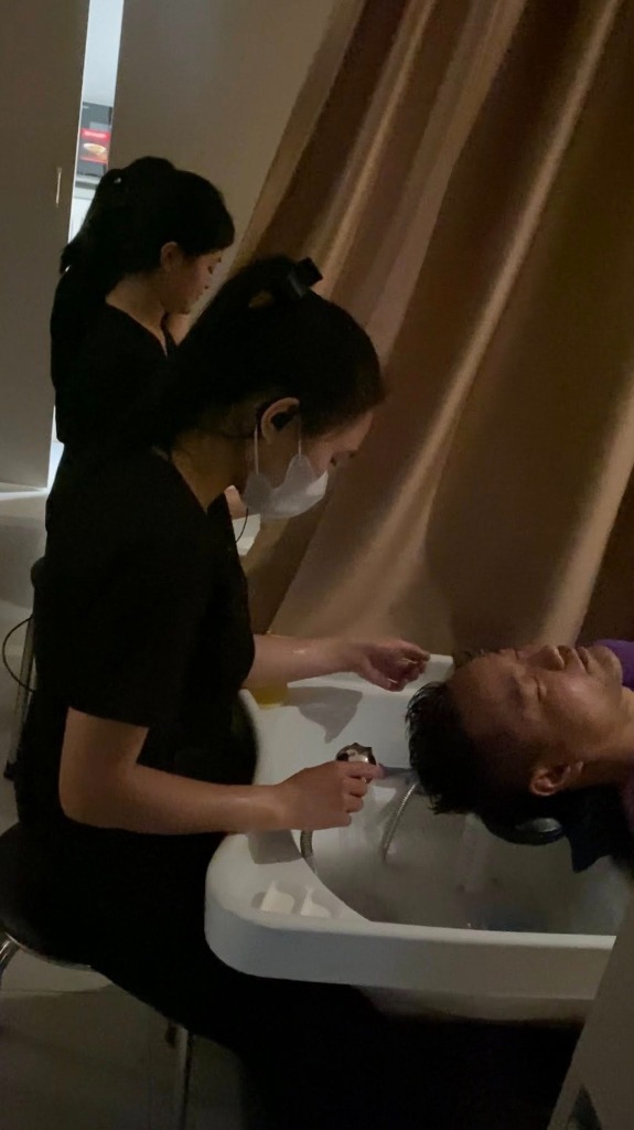 Massage bấm huyệt chuyên sâu giải tỏa căng thẳng