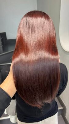 Màu tóc nâu socola ánh mật ong tôn da và sang trọng tại Kim Loan Hair Salon
