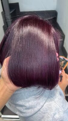 Màu tóc tím đỏ rượu vang sang trọng tôn da tại Kim Loan Hair Salon