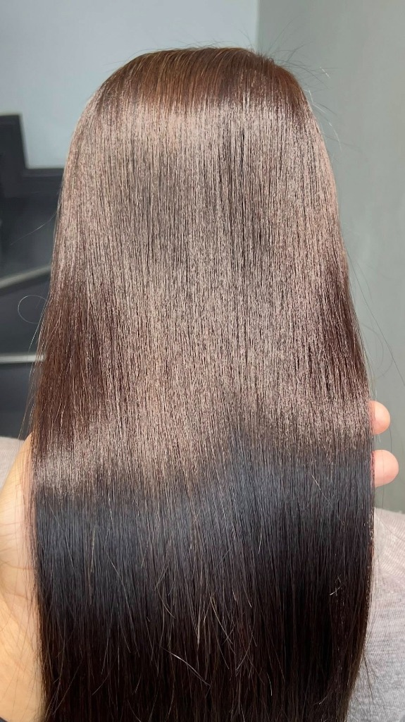 Độ chuyển màu ấn tượng dưới ánh sáng