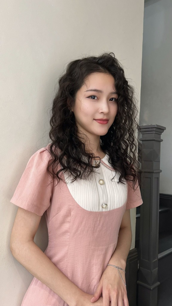 Tóc xoăn jelly perm sang chảnh dễ dàng chăm sóc tại nhà
