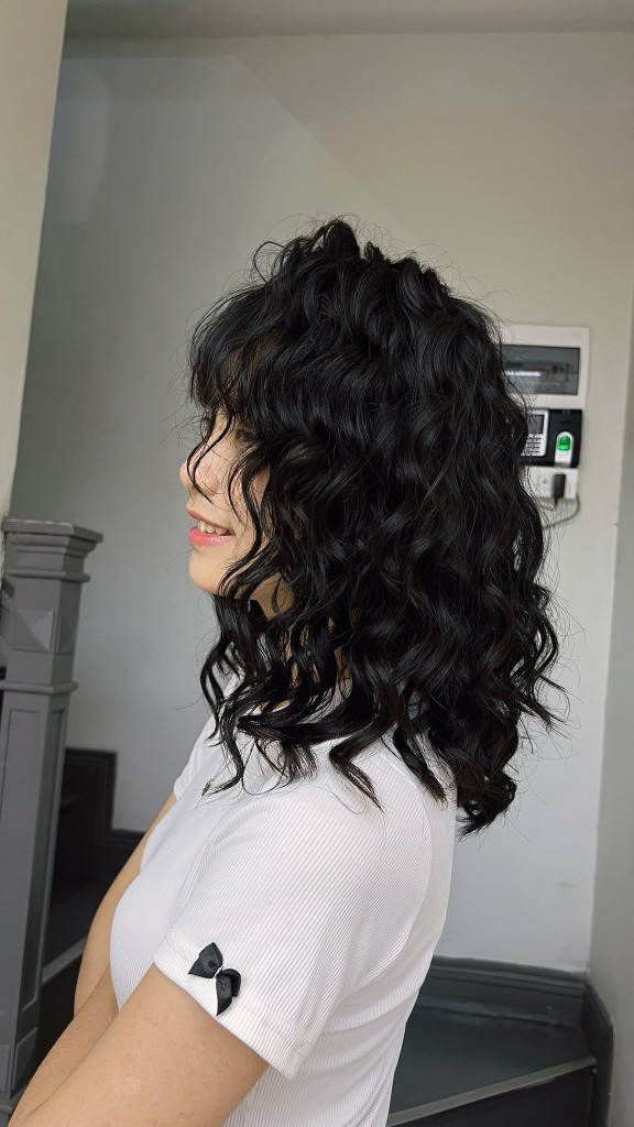 Duy trì vẻ đẹp bồng bềnh cho mái tóc Jelly Perm 2