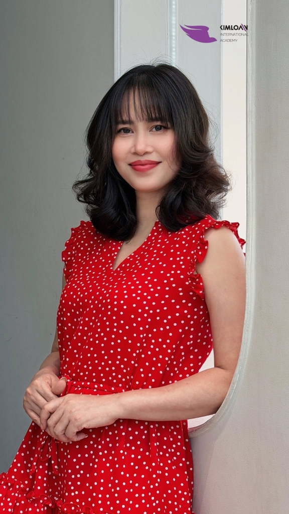 Mái tóc uốn xoăn Thượng Hải cực kỳ bền đẹp của Thanh Huyền tại Kim Loan Hair Salon