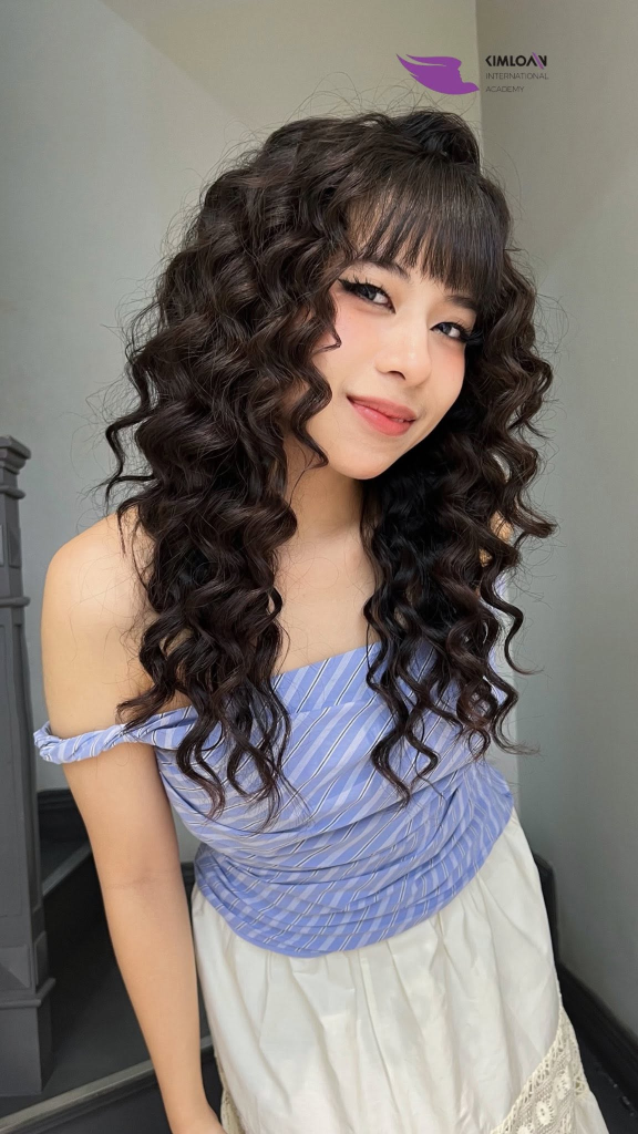 Chân dung rạng rỡ của khách hàng uốn Jelly Perm Size M tại Kim Loan Hair Salon