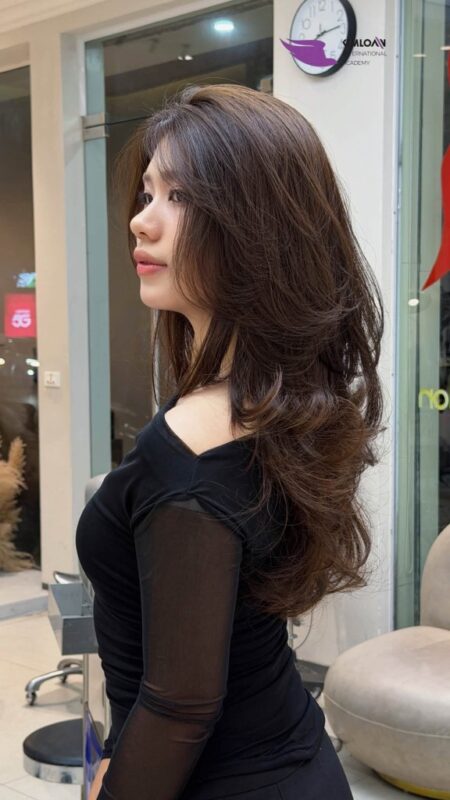 Uốn High Layer Perm Thiết Kế: Giải Pháp Cho Mái Tóc Bông Xù, Thô Cứng Của Nàng Gen Z Tại Kim Loan Hair Salon 1 Uốn High Layer Perm Thiết Kế: Giải Pháp Cho Mái Tóc Bông Xù, Thô Cứng Của Nàng Gen Z Tại Kim Loan Hair Salon 1