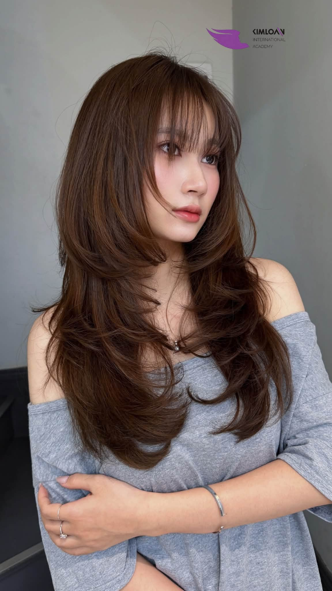 Muốn Thay Đổi Nhưng Vẫn Trẻ Trung, Nhẹ Nhàng? Khám Phá Nghệ Thuật High Layer Perm Tại Kim Loan Hair Salon 1 Mẫu tóc uốn High Layer Perm trẻ trung nhẹ nhàng tại Kim Loan Hair Salon