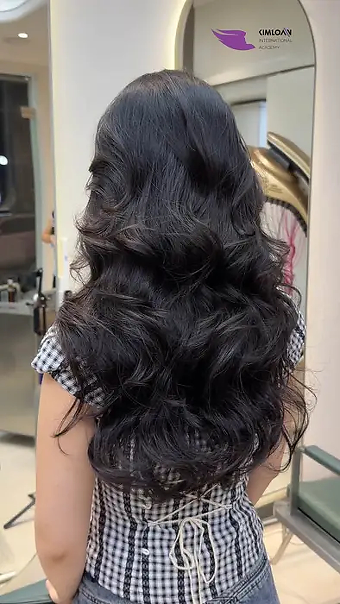 Uốn Jelly Perm cho tóc sợi bông xù - Góc nghiêng thanh thoát