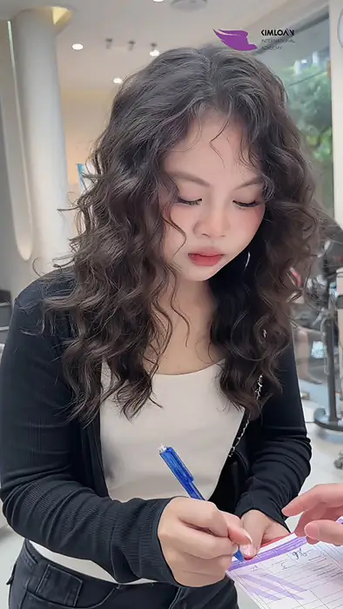 Uốn Jelly Perm cho tóc mỏng xẹp - Góc nghiêng bồng bềnh