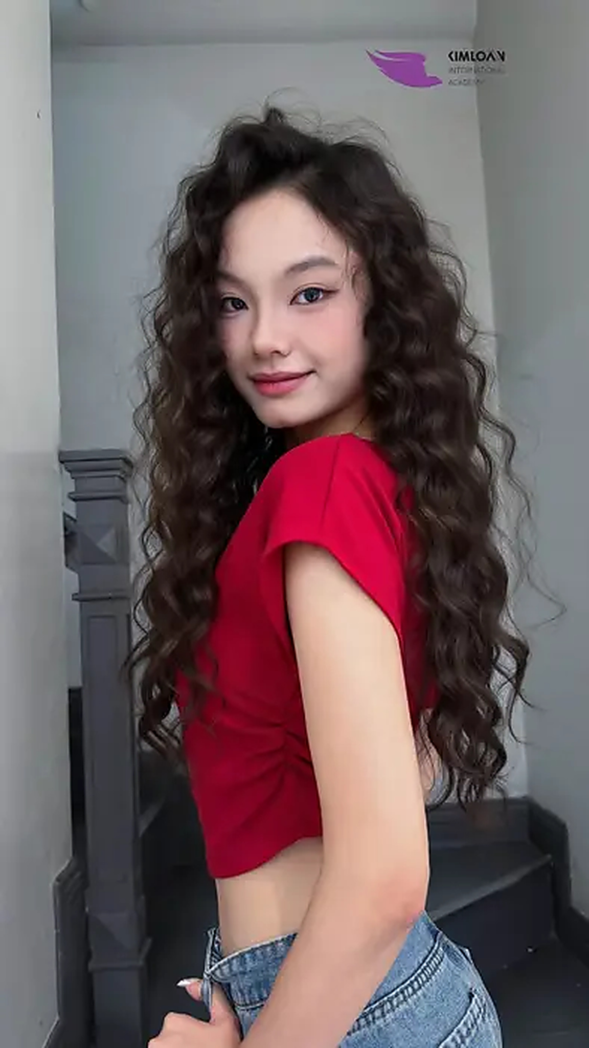 Uốn Jelly Perm Cho Tóc Thẳng, Mảnh Và Nhẹ: Bí Quyết Tạo Độ Dày Và Chuyển Động Tự Nhiên Cùng Kim Loan Hair Salon - Góc chụp chi tiết 1