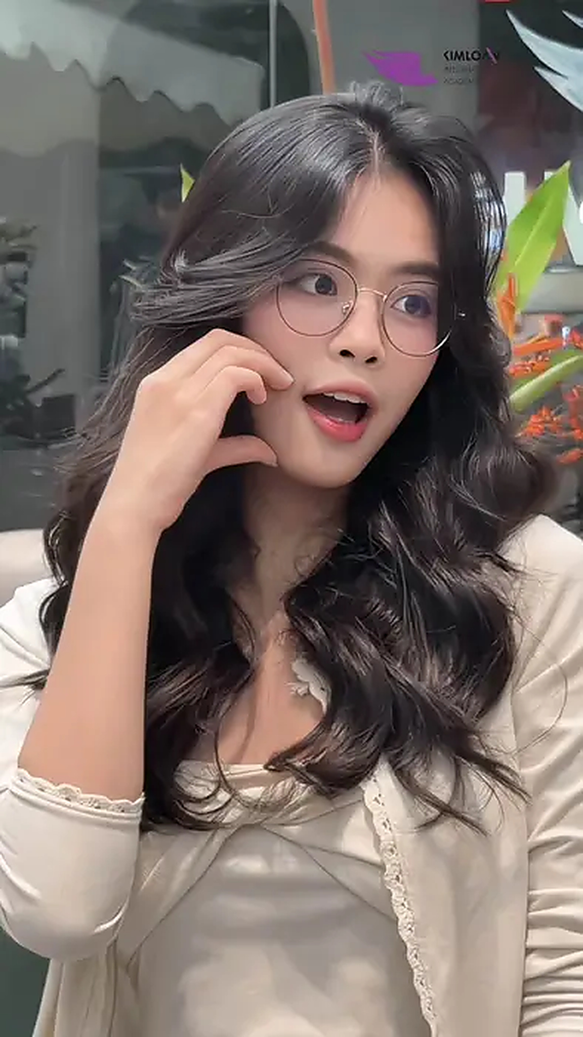 Uốn xoăn bung lơi tóc thô cứng mặt nhỏ - Cận cảnh lọn sóng lớn