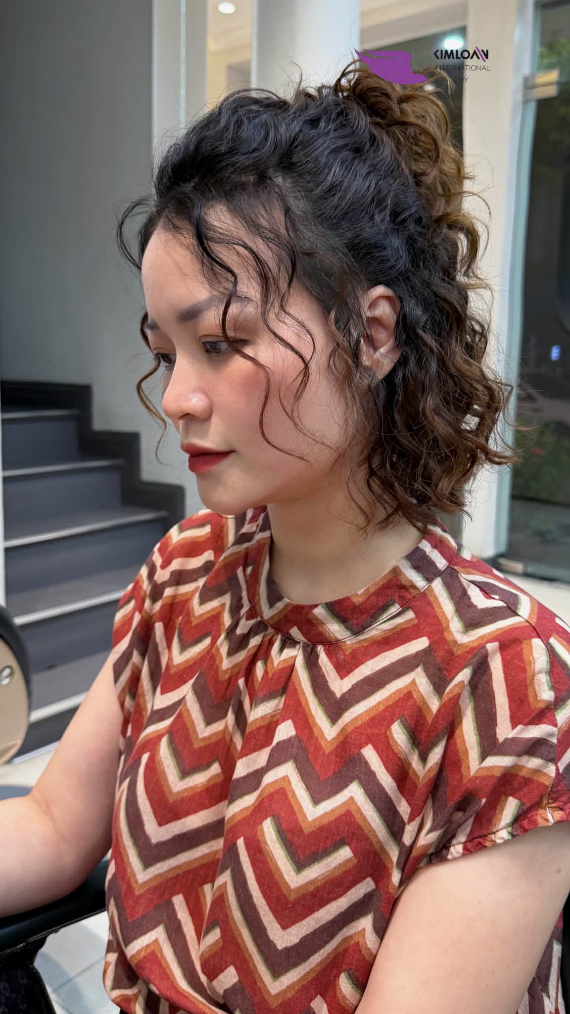 Mẫu tóc uốn Jelly Perm cho tóc lỡ đón thu tại Kim Loan Hair Salon
